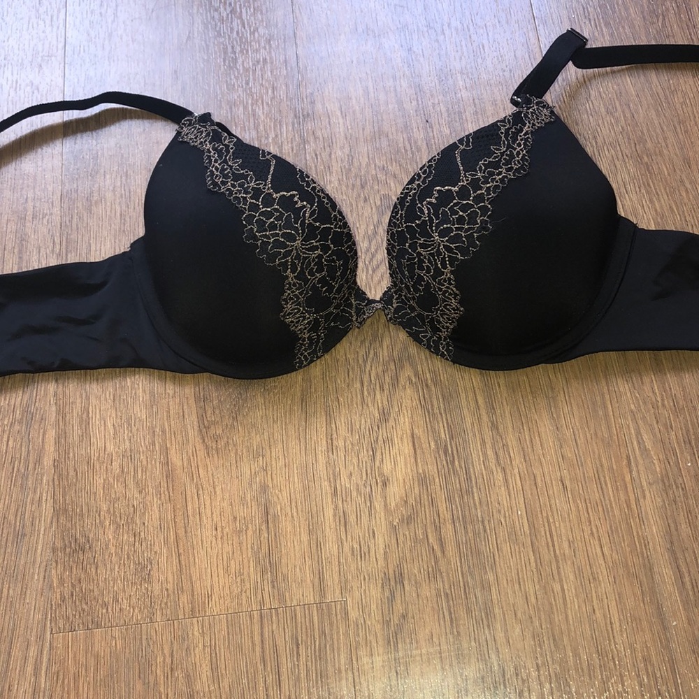 New without tags soma black push-up bra
